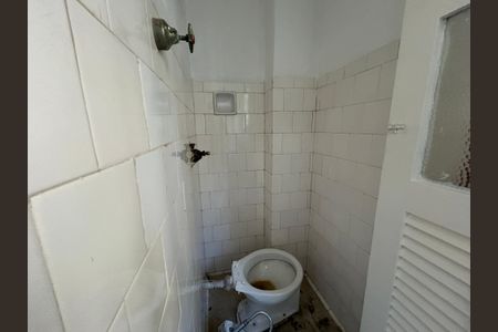 Apartamento à venda com 74m², 2 quartos e 1 vagaBanheiro de serviço