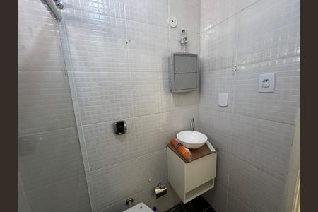 Apartamento à venda com 74m², 2 quartos e 1 vagaBanheiro