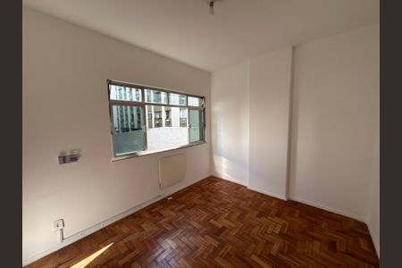 Apartamento à venda com 74m², 2 quartos e 1 vagaQuarto 2