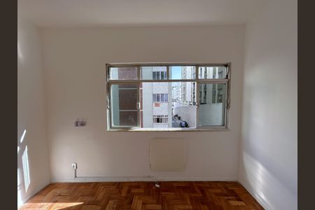 Apartamento à venda com 74m², 2 quartos e 1 vagaQuarto 2