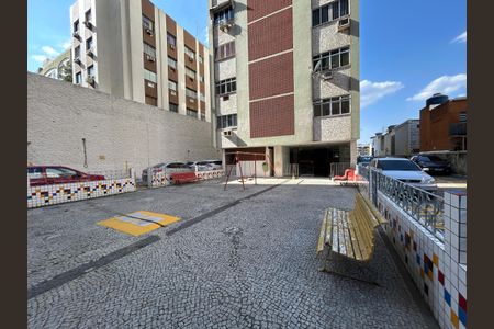Apartamento à venda com 74m², 2 quartos e 1 vagaÁrea comum - Playground