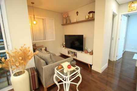 Apartamento para alugar com 69m², 2 quartos e 2 vagasSala