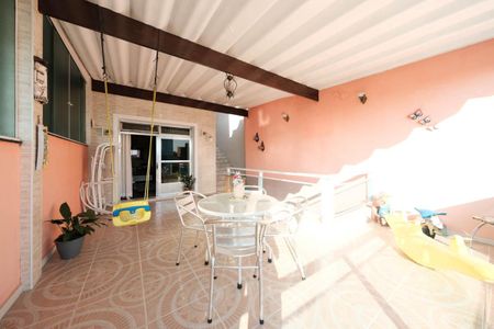 Casa à venda com 130m², 3 quartos e 1 vagaVaranda