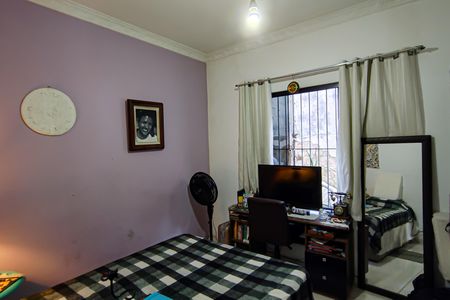 Casa à venda com 330m², 5 quartos e 4 vagasQuarto 2