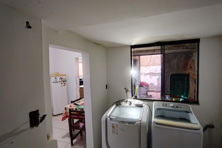 Casa à venda com 330m², 5 quartos e 4 vagasÁrea de Serviço