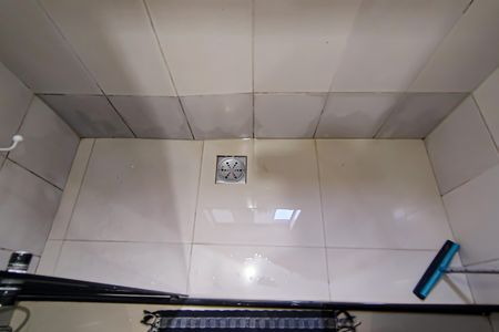 Casa à venda com 330m², 5 quartos e 4 vagasBanheiro Social