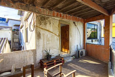 Casa à venda com 330m², 5 quartos e 4 vagasVaranda