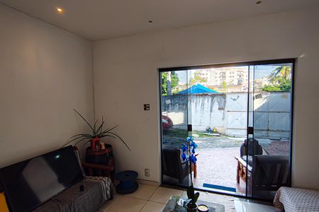 Casa à venda com 330m², 5 quartos e 4 vagasSala