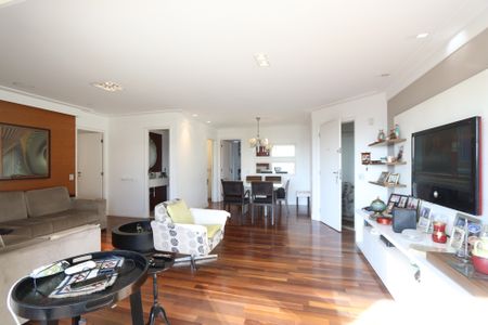 Apartamento para alugar com 118m², 3 quartos e 2 vagasSala