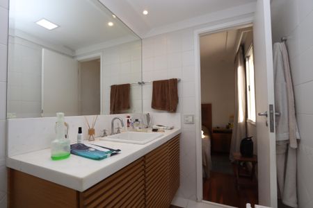 Apartamento para alugar com 118m², 3 quartos e 2 vagasBanheiro da Suíte 3