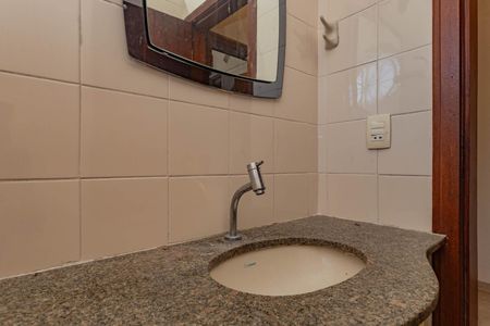 Casa para alugar com 145m², 5 quartos e 2 vagasLavabo