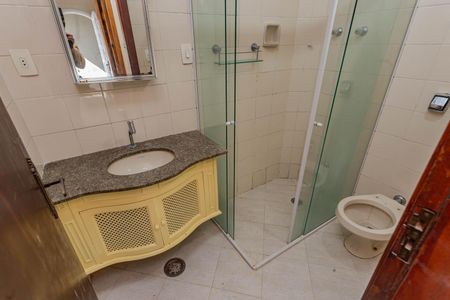 Casa para alugar com 145m², 5 quartos e 2 vagasBanheiro