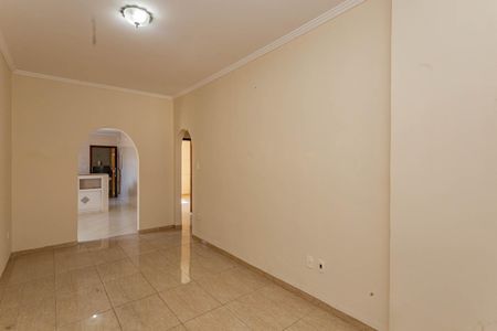 Casa para alugar com 145m², 5 quartos e 2 vagasSala