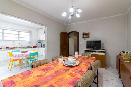 Casa à venda com 320m², 5 quartos e 3 vagas Casa à venda com 320m², 5 quartos e 3 vagasSala de Jantar