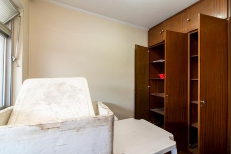 Casa à venda com 320m², 5 quartos e 3 vagas Casa à venda com 320m², 5 quartos e 3 vagasQuarto de Serviço