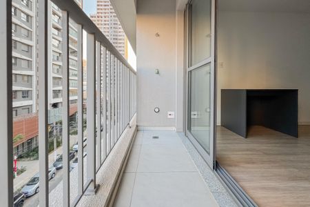 Studio para alugar com 25m², 1 quarto e sem vaga Studio para alugar com 25m², 1 quarto e sem vagaVaranda