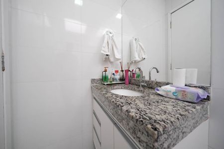 Casa à venda com 75m², 2 quartos e 1 vagaBanheiro