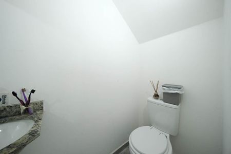 Casa à venda com 75m², 2 quartos e 1 vagaLavabo