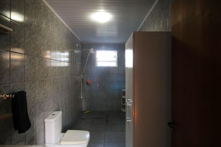 Casa à venda com 200m², 3 quartos e 2 vagasBanheiro da Suíte