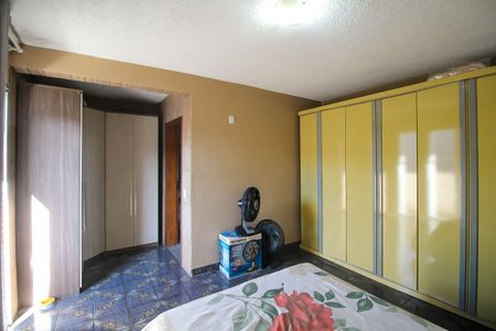 Casa à venda com 200m², 3 quartos e 2 vagasSuíte