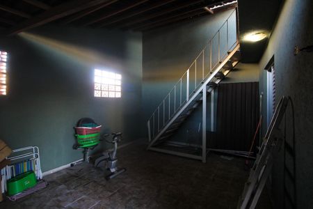 Casa à venda com 200m², 3 quartos e 2 vagasÁrea externa