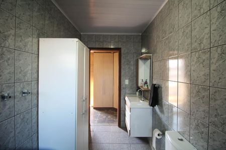Casa à venda com 200m², 3 quartos e 2 vagasBanheiro da Suíte
