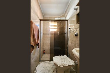 Casa à venda com 270m², 3 quartos e 2 vagas Casa à venda com 270m², 3 quartos e 2 vagasBanheiro 1