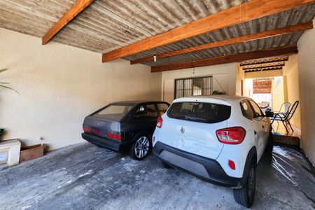 Casa à venda com 270m², 3 quartos e 2 vagas Casa à venda com 270m², 3 quartos e 2 vagasGaragem