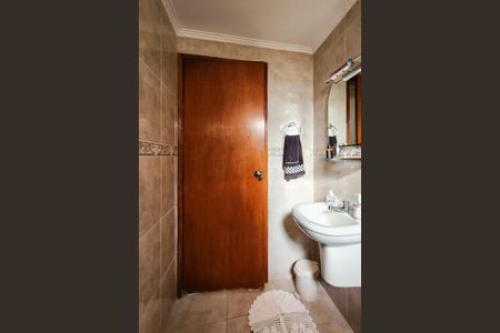 Casa à venda com 270m², 3 quartos e 2 vagas Casa à venda com 270m², 3 quartos e 2 vagasBanheiro 2