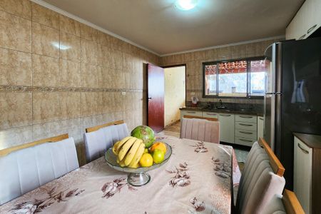 Casa à venda com 270m², 3 quartos e 2 vagas Casa à venda com 270m², 3 quartos e 2 vagasCozinha