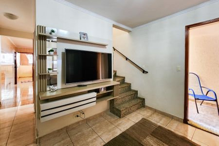 Casa à venda com 270m², 3 quartos e 2 vagas Casa à venda com 270m², 3 quartos e 2 vagasSala