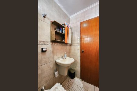 Casa à venda com 270m², 3 quartos e 2 vagas Casa à venda com 270m², 3 quartos e 2 vagasBanheiro 1