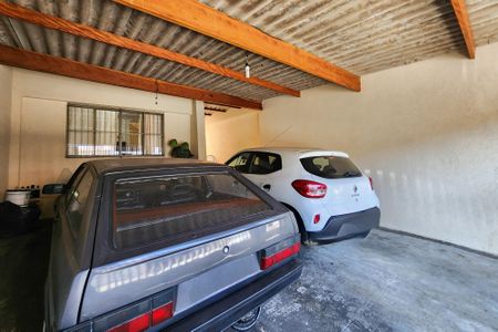 Casa à venda com 270m², 3 quartos e 2 vagas Casa à venda com 270m², 3 quartos e 2 vagasGaragem