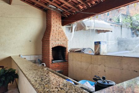 Casa à venda com 270m², 3 quartos e 2 vagas Casa à venda com 270m², 3 quartos e 2 vagasÁrea de Serviço