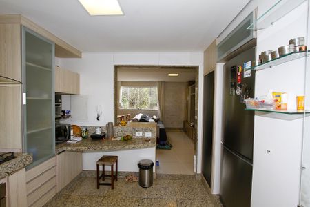 Apartamento à venda com 110m², 3 quartos e 2 vagasCozinha