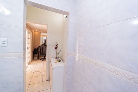 Casa à venda com 300m², 3 quartos e 2 vagas Casa à venda com 300m², 3 quartos e 2 vagasLavabo