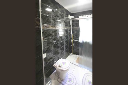 Casa à venda com 140m², 2 quartos e 2 vagas Casa à venda com 140m², 2 quartos e 2 vagasBanheiro da Suíte