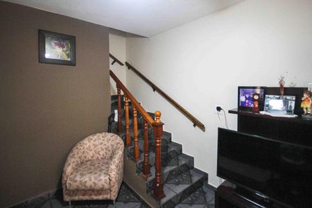 Casa à venda com 140m², 2 quartos e 2 vagas Casa à venda com 140m², 2 quartos e 2 vagasSala