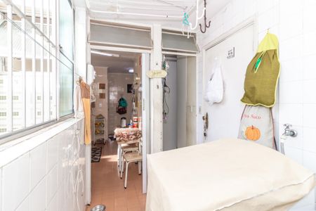 Apartamento à venda com 106m², 3 quartos e 1 vagaÁrea de Serviço