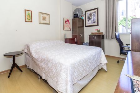 Apartamento à venda com 106m², 3 quartos e 1 vagaQuarto 2