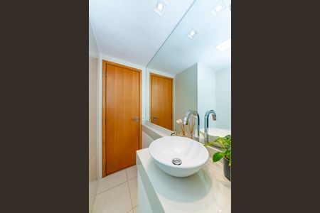 Apartamento à venda com 86m², 3 quartos e 2 vagas Apartamento à venda com 86m², 3 quartos e 2 vagasBanheiro Social