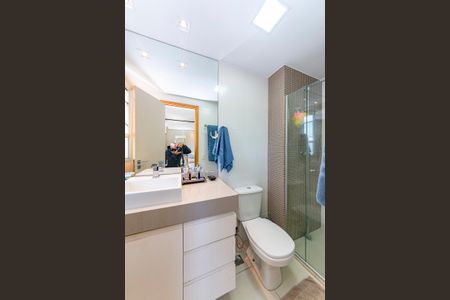 Apartamento à venda com 86m², 3 quartos e 2 vagas Apartamento à venda com 86m², 3 quartos e 2 vagasBanheiro da Suíte