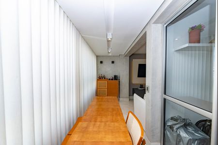 Apartamento à venda com 86m², 3 quartos e 2 vagas Apartamento à venda com 86m², 3 quartos e 2 vagasSala