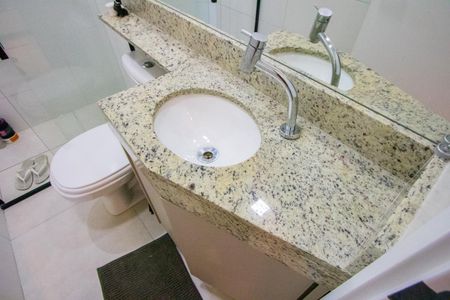 Apartamento para alugar com 55m², 2 quartos e 1 vaga Apartamento para alugar com 55m², 2 quartos e 1 vagaBanheiro da Suíte