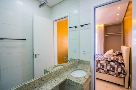 Apartamento para alugar com 55m², 2 quartos e 1 vaga Apartamento para alugar com 55m², 2 quartos e 1 vagaBanheiro da Suíte