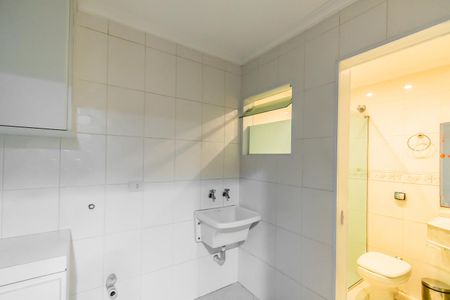 Casa à venda com 330m², 3 quartos e 4 vagas Casa à venda com 330m², 3 quartos e 4 vagasÁrea de Serviço