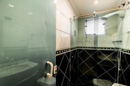 Casa à venda com 330m², 3 quartos e 4 vagas Casa à venda com 330m², 3 quartos e 4 vagasBanheiro