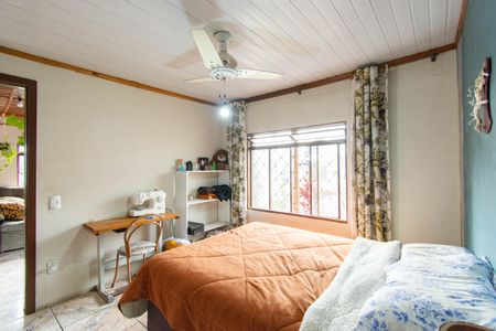 Casa à venda com 130m², 4 quartos e 2 vagas Casa à venda com 130m², 4 quartos e 2 vagasSuíte