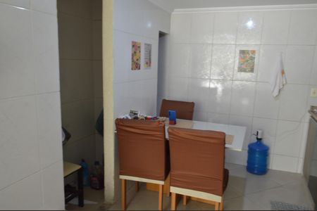 Casa de condomínio à venda com 121m², 2 quartos e 1 vagaCozinha