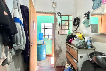 Casa à venda com 280m², 2 quartos e 6 vagasBanheiro 